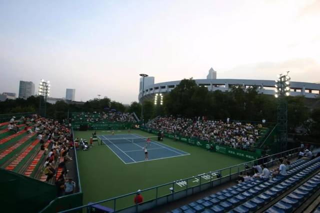 在多场比赛 在多场比赛