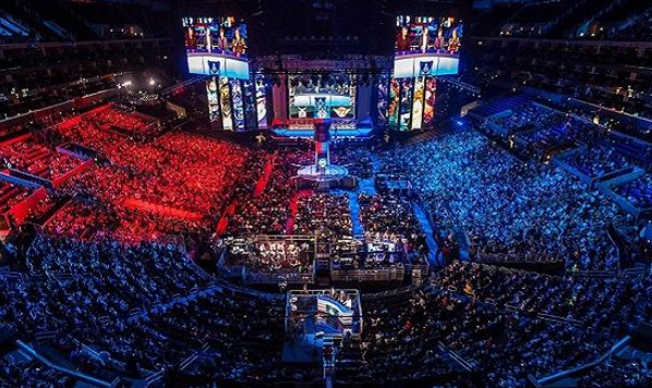 力压皇马与 力压皇马与