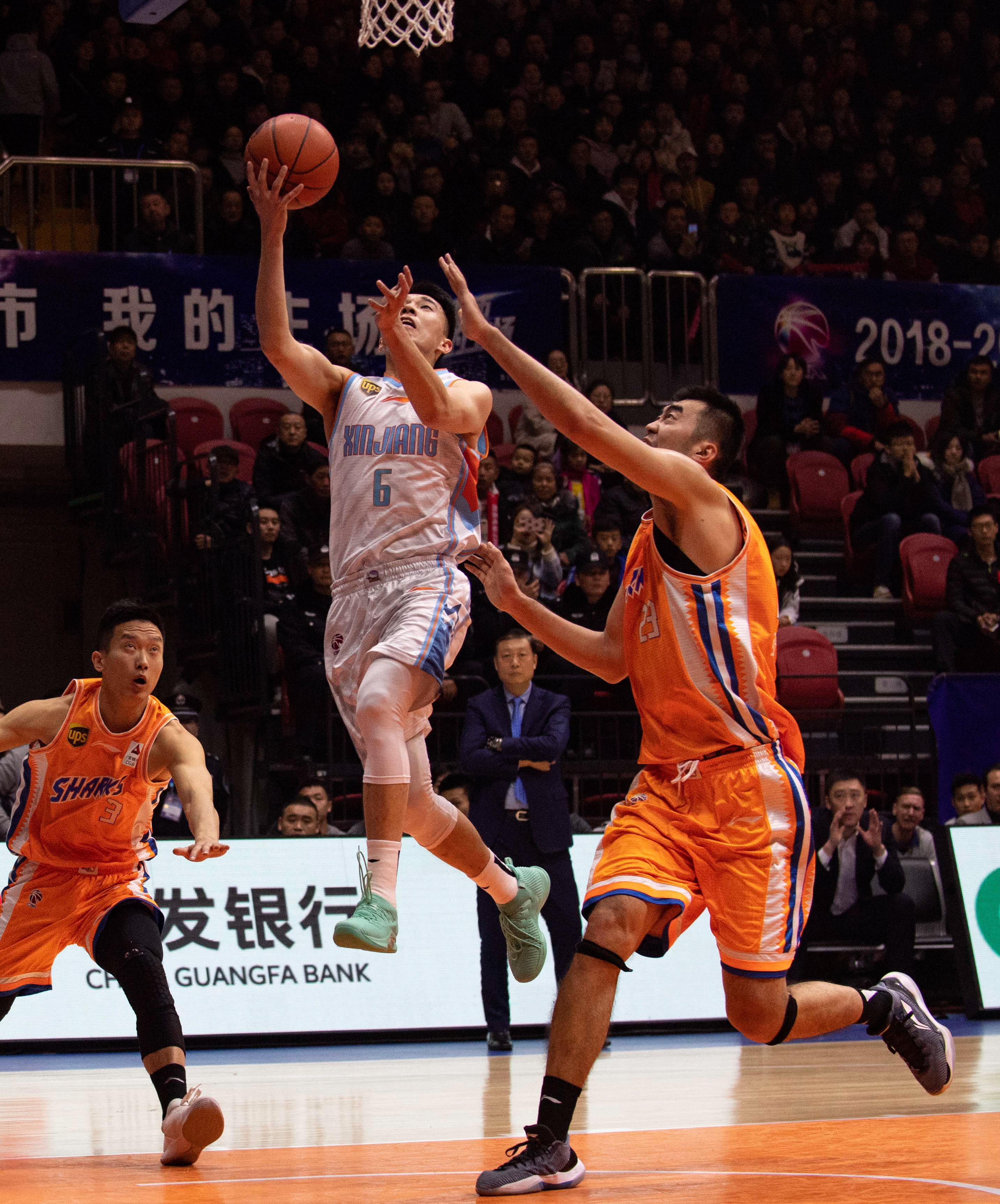 能在詹眉身 能在詹眉身